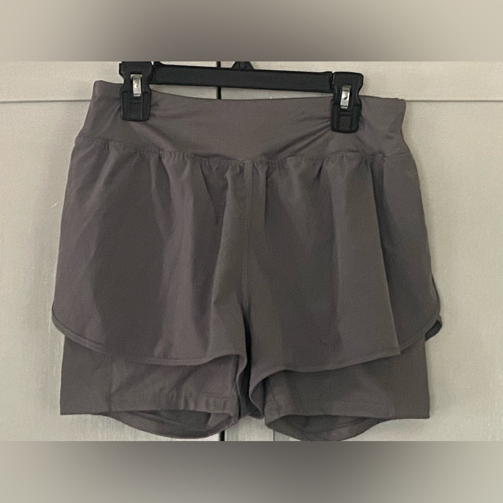 90 Degree by reflex athletic shorts